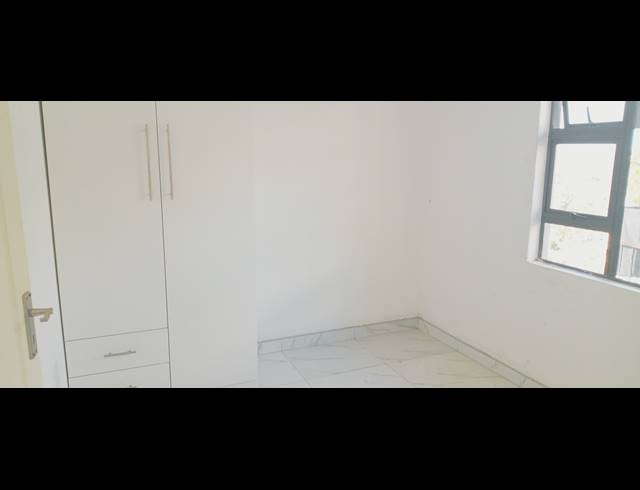 3 bed property to rent in RESERVOIR HILLS